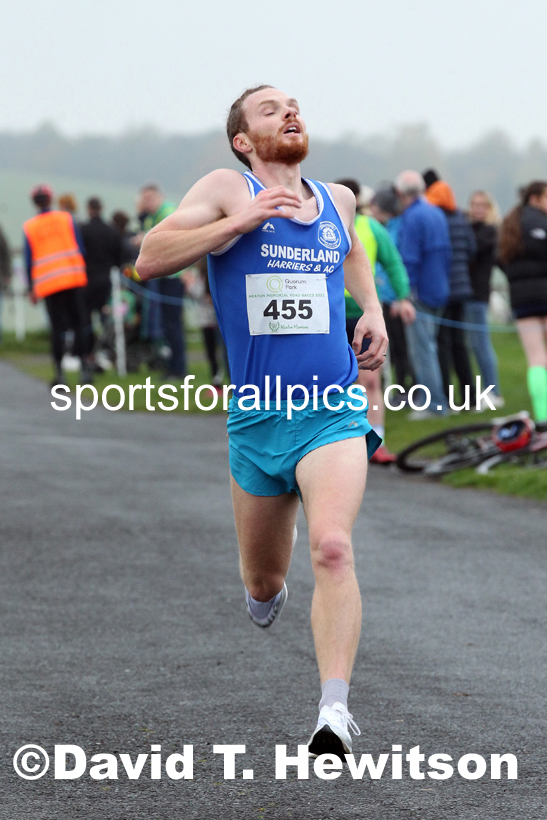 Senior Mens and Womens 2021 Heaton Memorial 10k Road Race, Town Moor, Newcastle. Photo: David T. Hewitson/Sports for All Pics